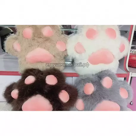 Мягкая подушка Кошачья лапка (40 см)